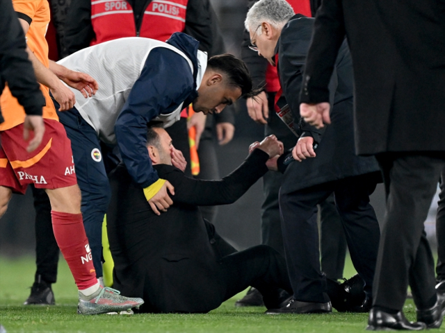 Herkes onu konuşuyor! Mourinho'nun Okan Buruk'a hareketi dünya basınında