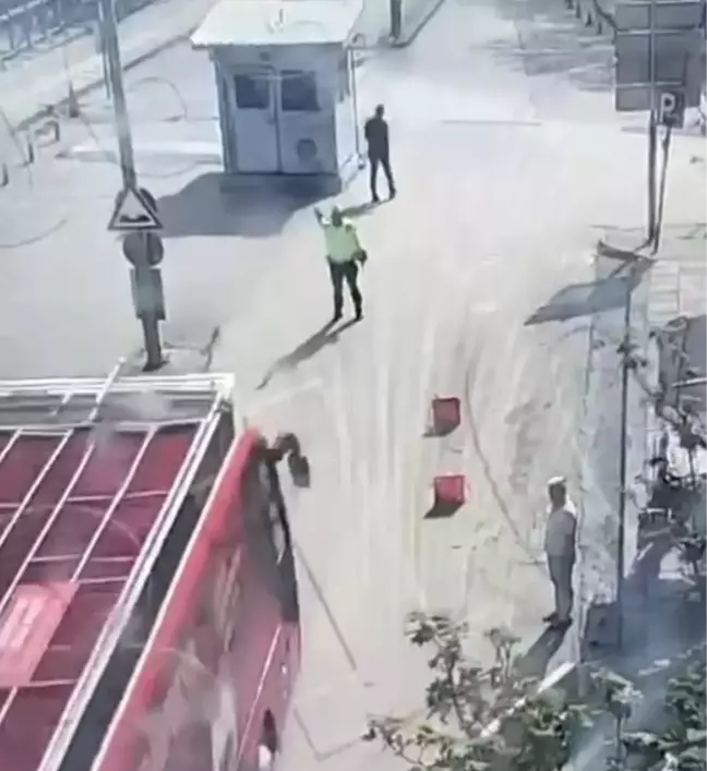 Aracı polisin üzerine süren CHP otobüsünün şoförüne ev hapsi