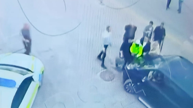 CHP Milletvekili'nin Şoförü Polis Memurunun Üzerine Aracı Sürdü