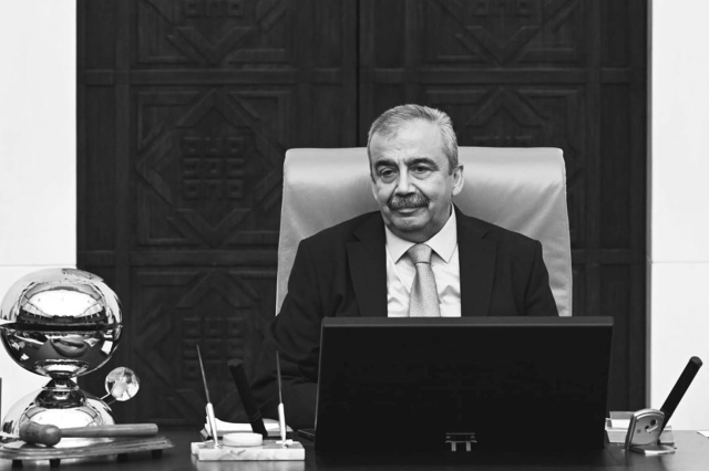 Sırrı Süreyya Önder, vasiyetini bir cenaze töreninde açıklamış
