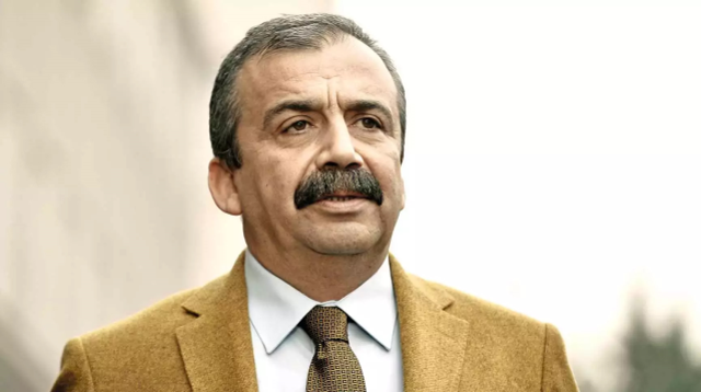 Sırrı Süreyya Önder son yolculuğuna uğurlanıyor! İşte cenaze programının detayları