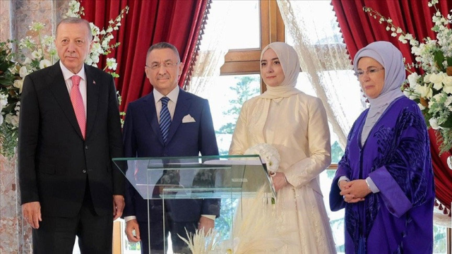 Bedriye Şahinbaş CHP'ye katıldı