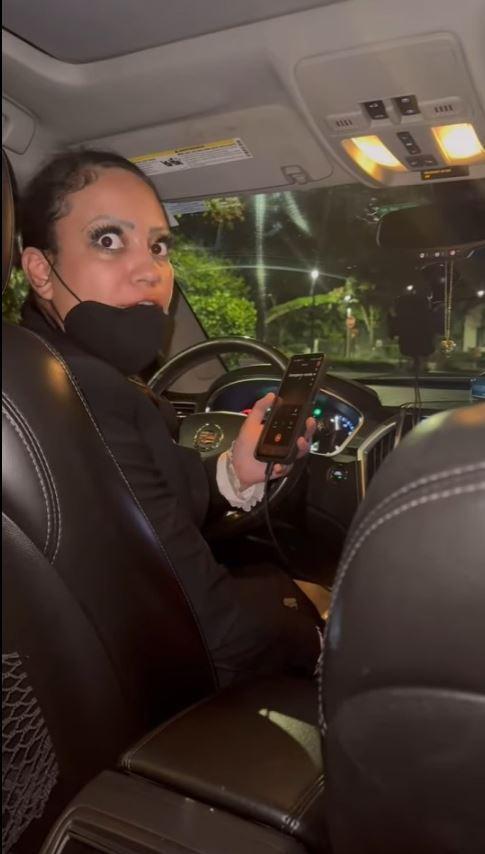 Uber sürücüsü, 'Çılgın Gözlerin Var' diyen yolcuya silah çekti