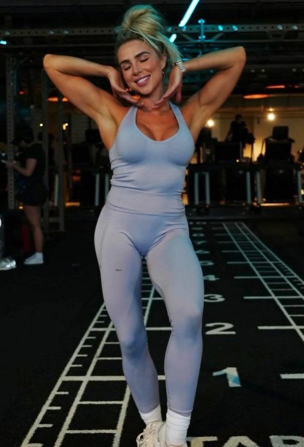 Gabby Allen eski sevgilisine adeta nispet yaptı! Formda vücuduyla göz kamaştırdı