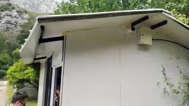 Antalya'da ruhsatsız diş tedavi konteyneri mühürlendi