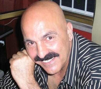 Eski oyuncu Ahmet Fırat evinin balkonunda ölü bulundu