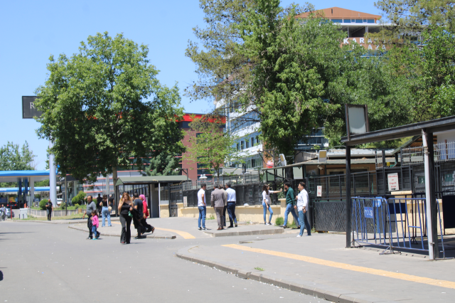 Ev hapsini, darbettiği boşanma aşamasındaki eşine tahsis edilen evde geçirecek