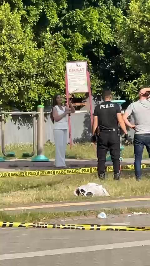 Eski Sevgilisiyle Görüşemeyen Kadın Kendini Vurdu