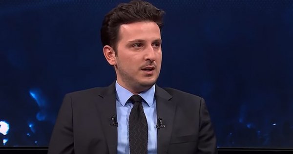 emre_kaplan_galatasarayli_oyuncular_soyunma_odasinda_tartisirken_muslera_araya_giriyor_ve_cok_kiziyo.jpeg