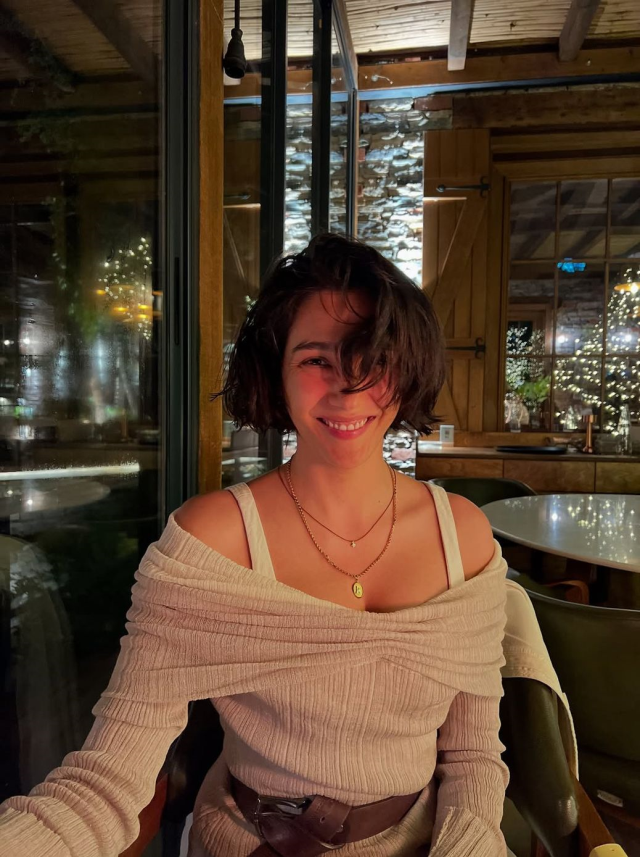 Aybüke Pusat'ın sevgilisiyle tatil pozları! Yeni imajı dikkat çekti
