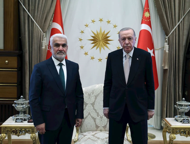 Cumhurbaşkanı Erdoğan, Saadet Partisi Genel Başkanı Arıkan'ı kabul etti