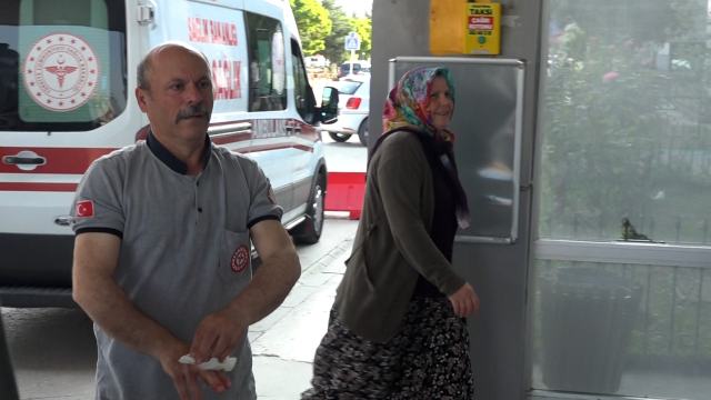 Acil servisler acemi kasaplarla doldu