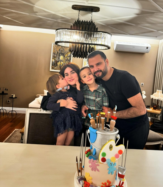 Buse Varol'dan üçüncü çocuk ısrarı! Varol, Alişan'ı Cumhurbaşkanına şikayet etti