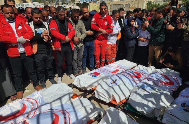İsrail askerleri Gazze'de yardım merkezine ateş açtı: 15 kişi öldü